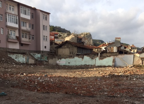 Kütahya'daki kilisenin yıkılması: Paylan'dan soru önergesi